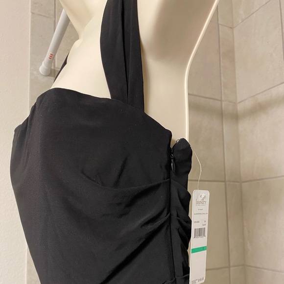 NWT Laundry by Shelli Segal Los Angeles, cross-back little black dress, size 8 - Picture 6 of 9